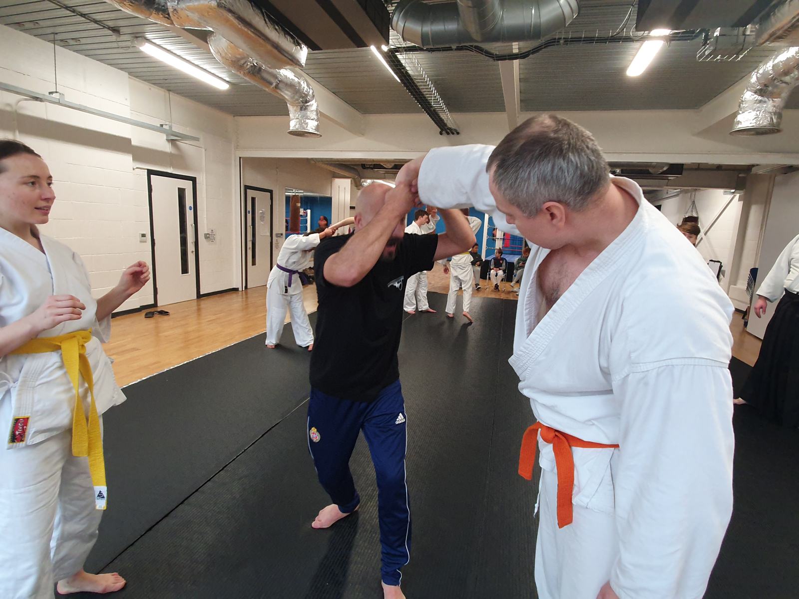 Hizashikan - Friends can practice together