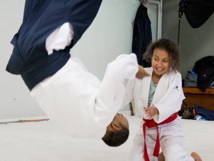 Hizashikan-throwing sensei about is fun