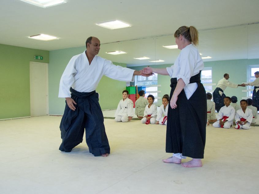 Hizashikan-Toni sensei technique demo for childrens' class